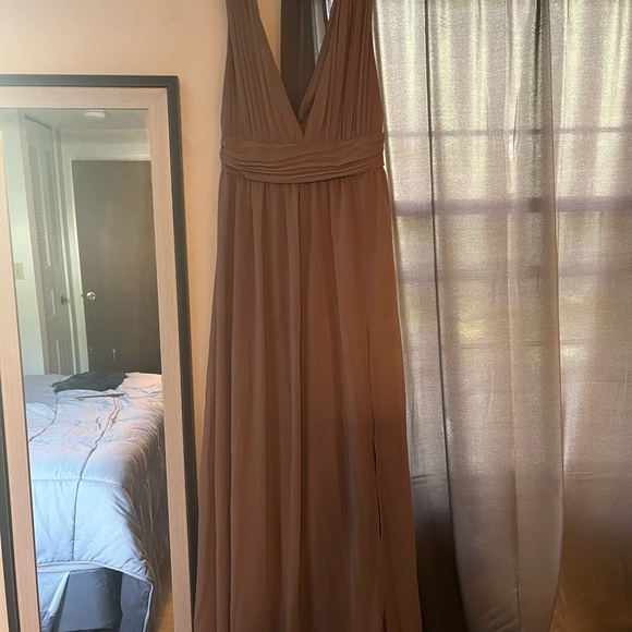 Lulus Dresses & Skirts - LULUS Heavenly hues taupe size M dress